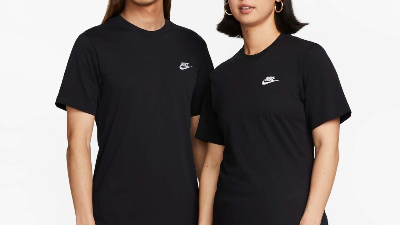 Camiseta Nike Sportswear Club Masculina – Conforto e Estilo no Seu Dia a Dia