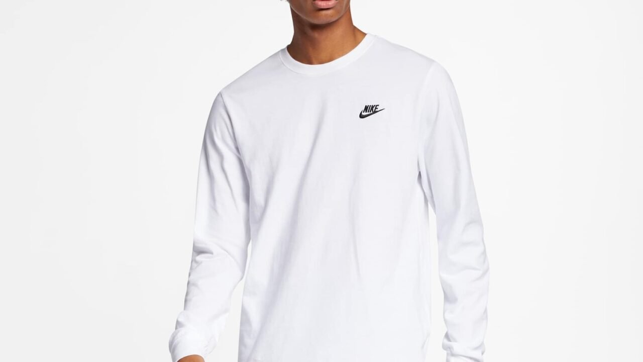 Camiseta Nike Sportswear Masculina: Conforto e Estilo para o Dia a Dia