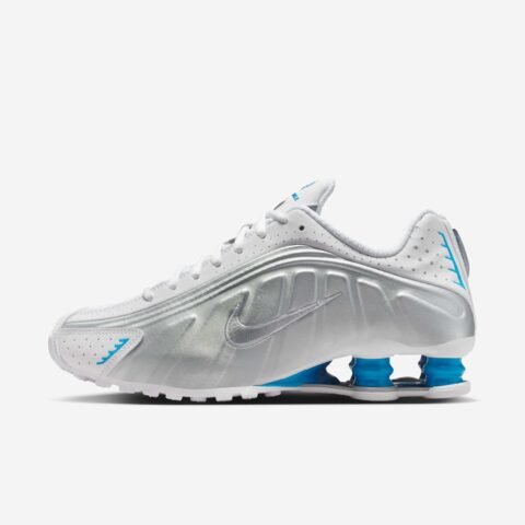 Tênis Feminino Nike Shox R4: Conforto e Estilo para Seu Dia a Dia