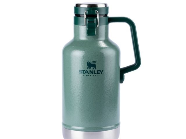 Growler Térmico Classic Hammertone Green | 1.9L Stanley: Praticidade e Eficiência para Sua Cerveja