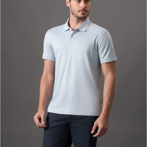 Polo Masculina Liquid Touch Calvin Klein Azul Claro – Conforto e Estilo