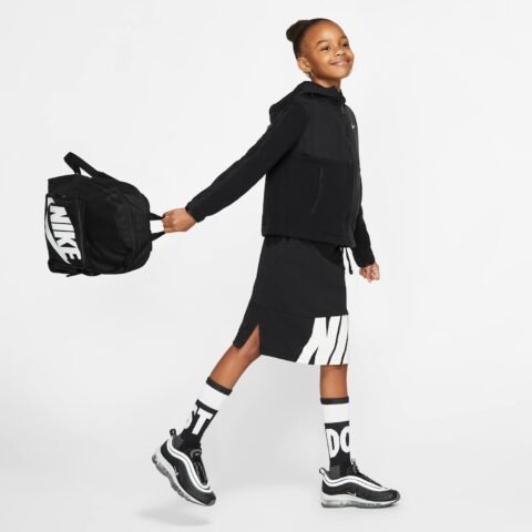 Mochila Nike Classic Infantil: Conforto e Praticidade para os Pequenos