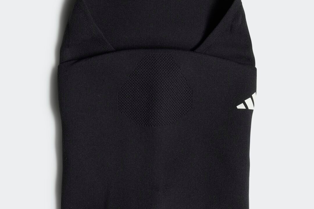 Aquecedor de Pescoço Tiro 23 Competition Unisex adidas – Conforto e Respiração Fácil para Seus Treinos