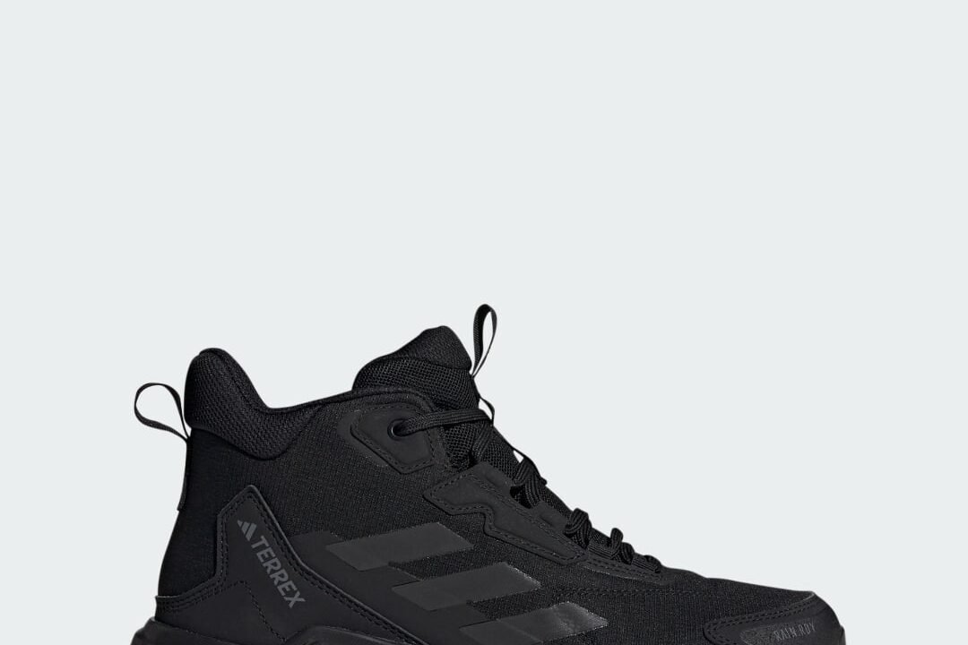 Tênis Trilha Terrex Anylander Mid Rain.Rdy Mulher adidas – Conforto e Proteção para suas Aventuras