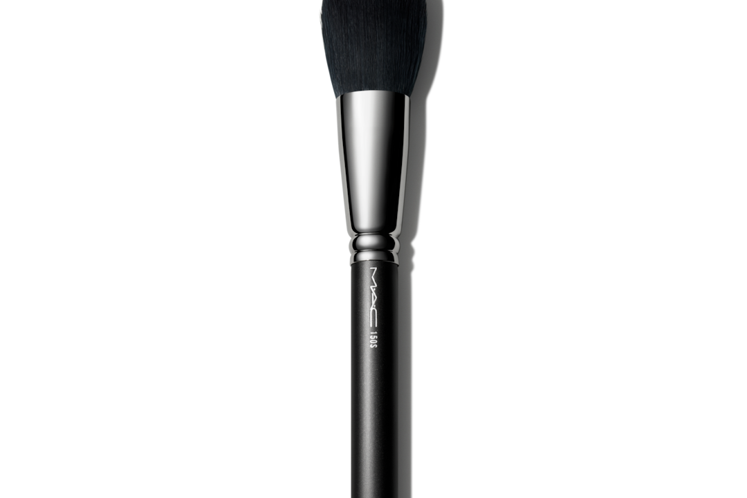Pincel Grande para Pó 150S MAC – Aplicação Profissional e Suave
