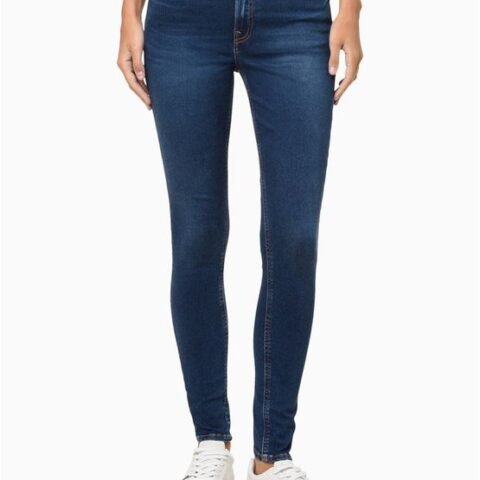 Calça Jeans Feminina Super Skinny Essential Calvin Klein Jeans Marinho 44