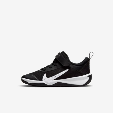 Tênis Nike Omni Multi-Court Infantil – Conforto e Durabilidade para os Pequenos Jogadores