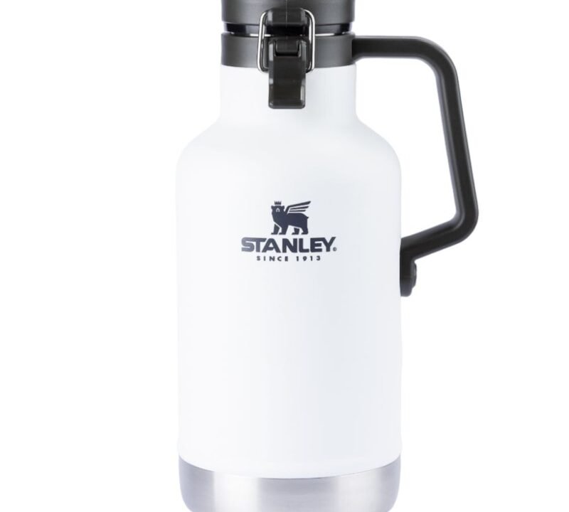 Growler Térmico Classic Polar 1.9L Stanley: Mantenha Sua Cerveja Gelada por Horas