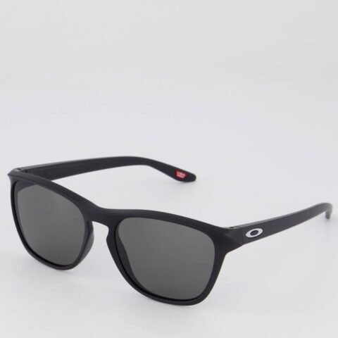 Óculos de Sol Oakley Manorburn Preto: Conforto e Tecnologia para o Seu Dia a Dia
