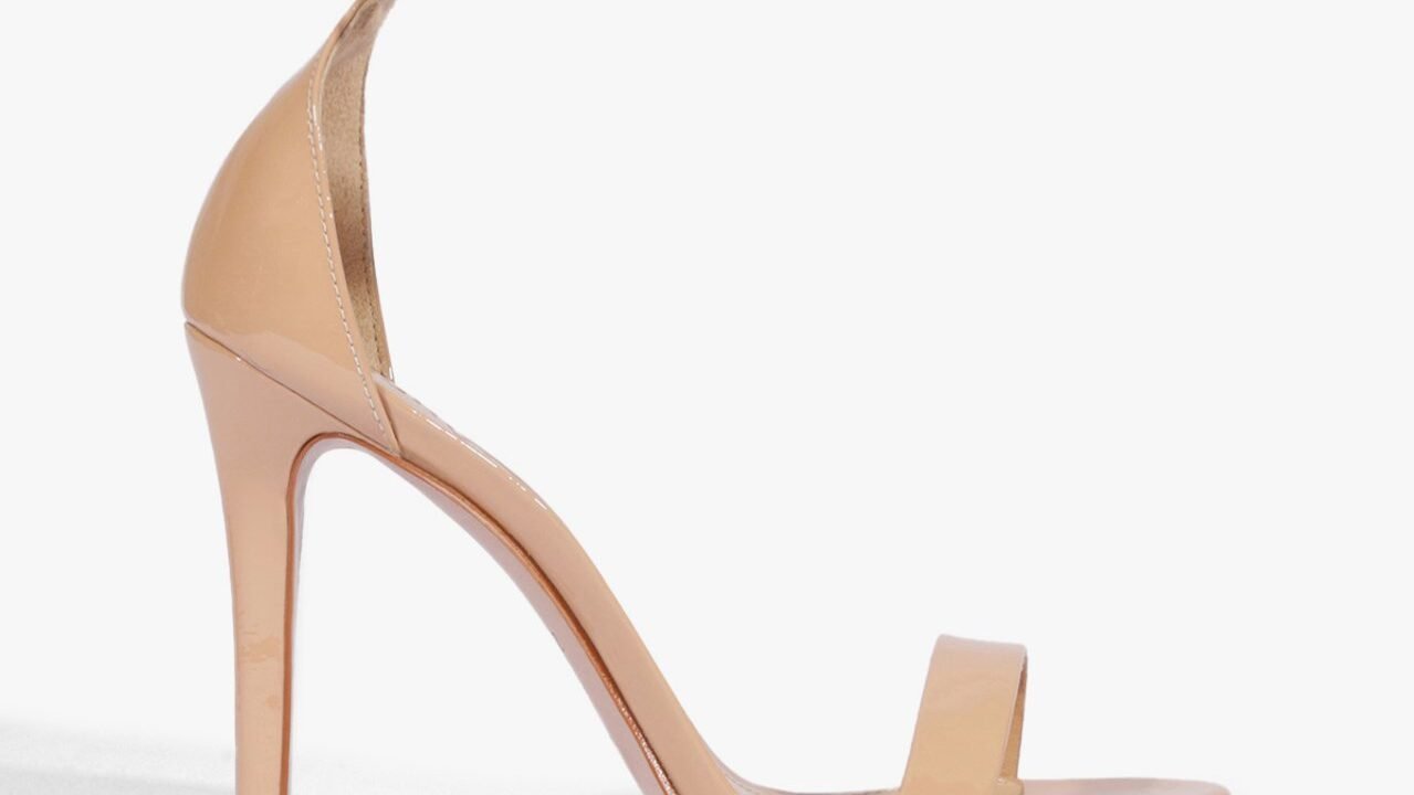 Sandália Gisele Salto Alto Camurça Nude | Schutz – Sofisticação e Versatilidade