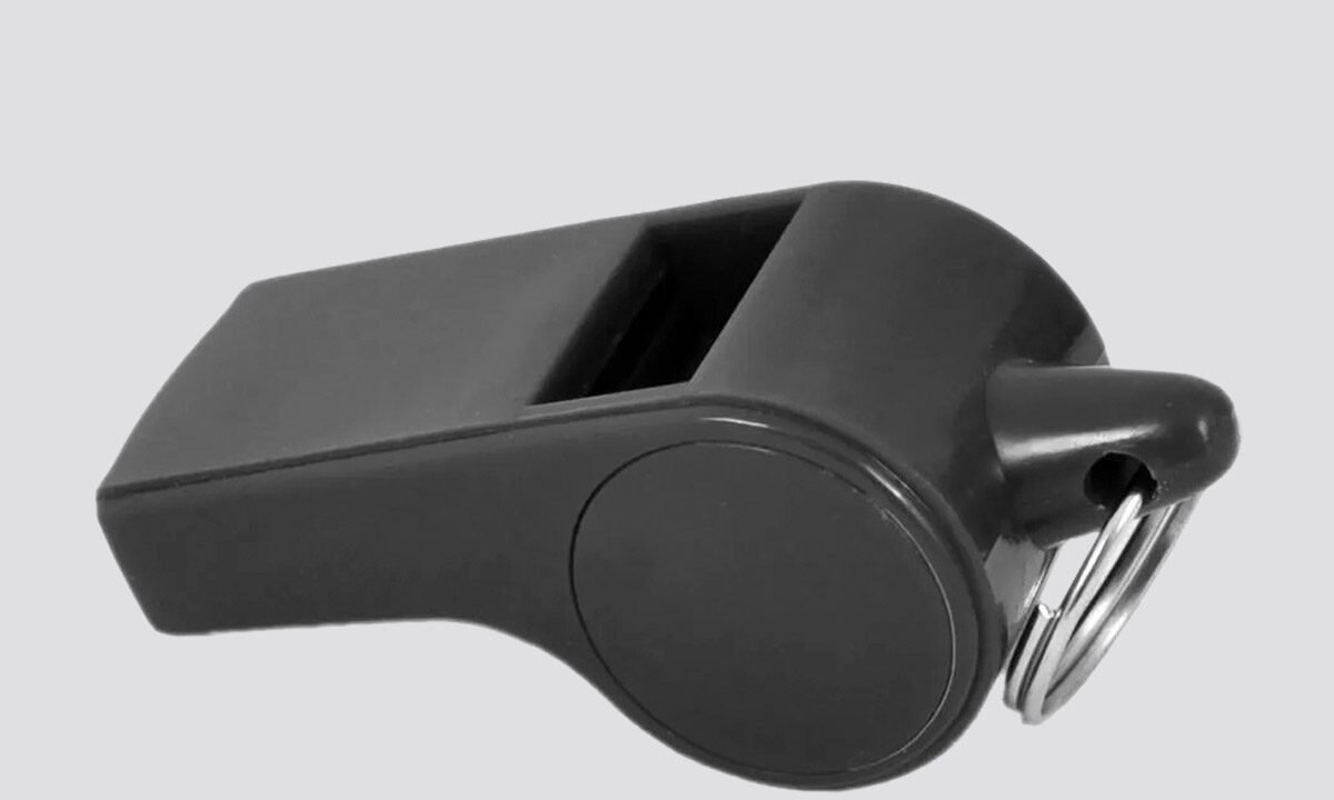 Apito Poker Cardeal com Esfera Preto: Qualidade e Resistência para seu Jogo