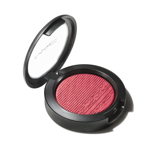 Blush Iluminador em Pó Extra Dimension da MAC: Toque de Luz e Cor para sua Pele