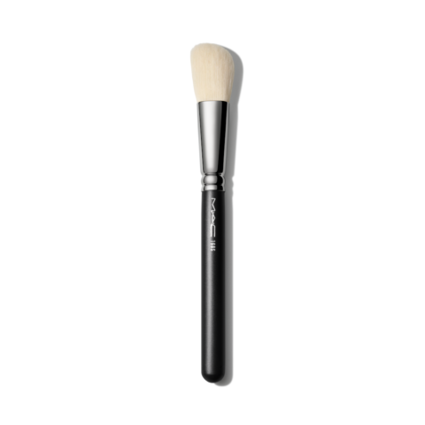Pincel Grande Angular para Contorno 168S da MAC – Precisão e Acabamento Profissional
