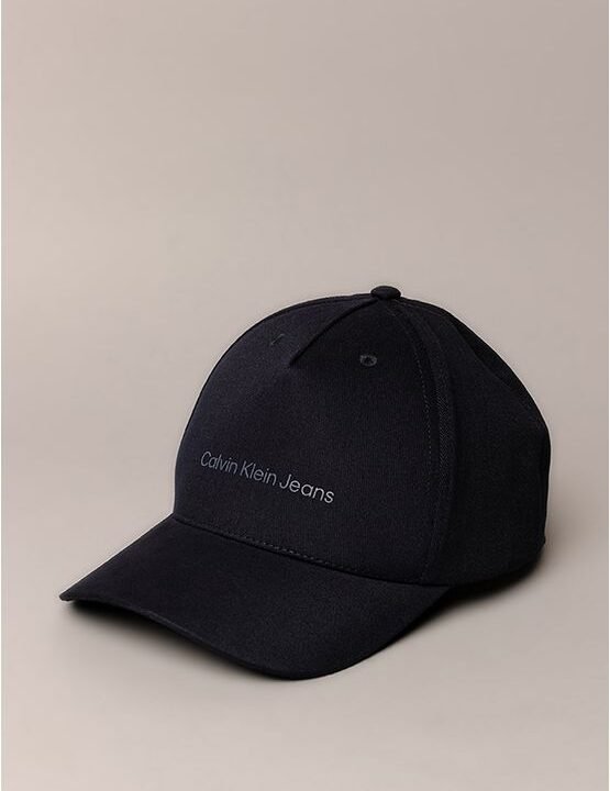 Boné Masculino Calvin Klein Jeans em Sarja com Aba Curva – Marinho