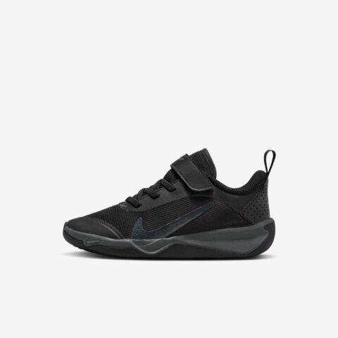 Tênis Nike Omni Multi-Court Infantil: Conforto e Durabilidade para os Pequenos