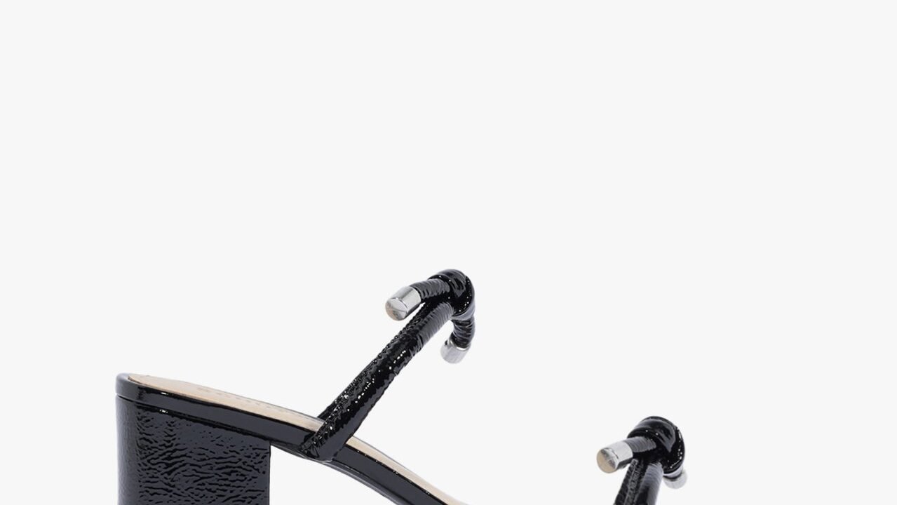 Sandália Mule Tessa Couro Preta | Schutz – Estilo e Conforto para o Seu Dia a Dia