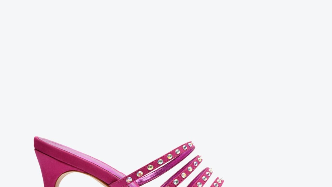 Sandália Tiras Brilho Camurça Rosa | Schutz – Estilo e Elegância para Seus Pés