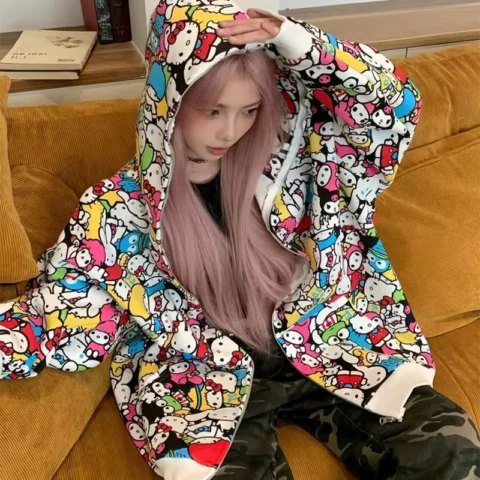 Casaco Y2K Girl com Estampa Hello Kitty – Conforto e Estilo Casual Feminino