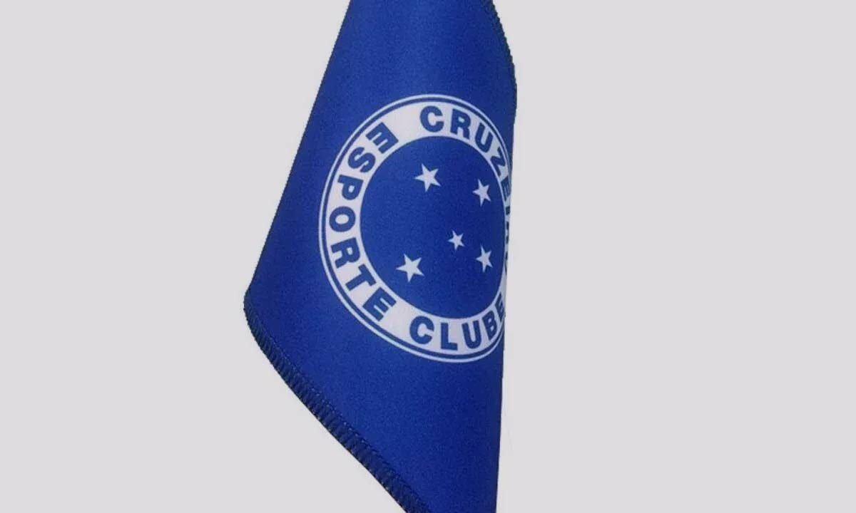 Bandeira de Mesa Cruzeiro – Decore seu Espaço com Estilo