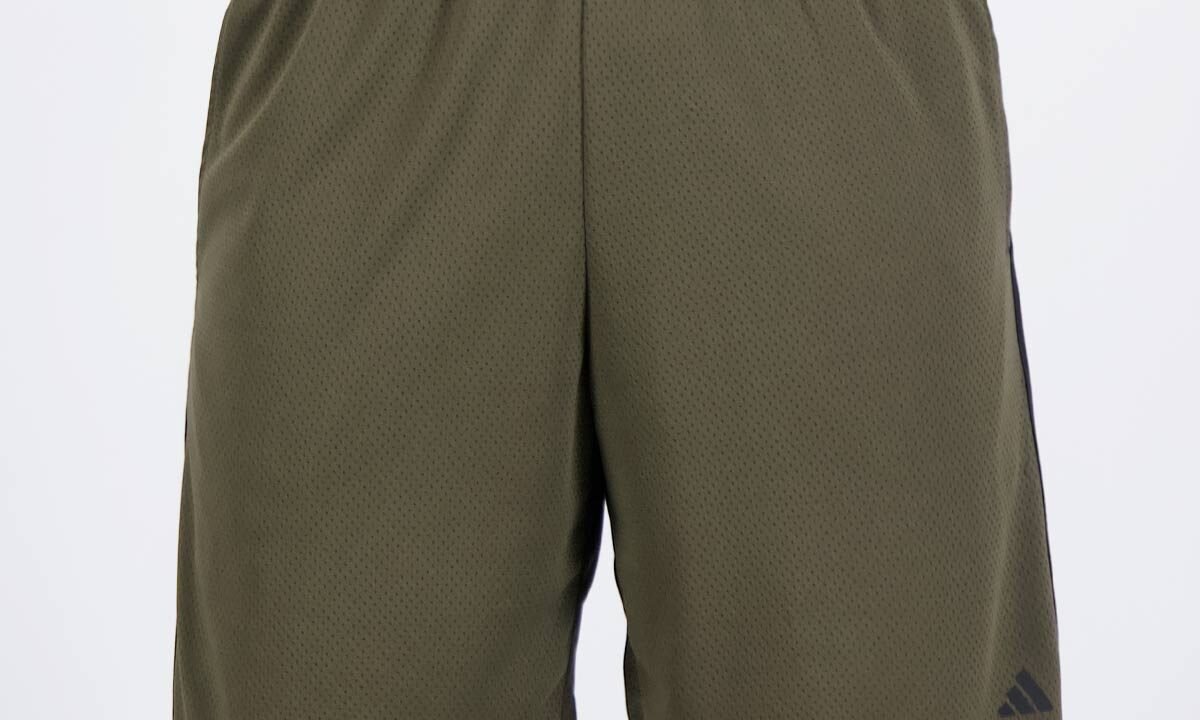 Bermuda Adidas 3 Listras Verde Musgo e Cinza – Conforto e Praticidade para Seu Treino