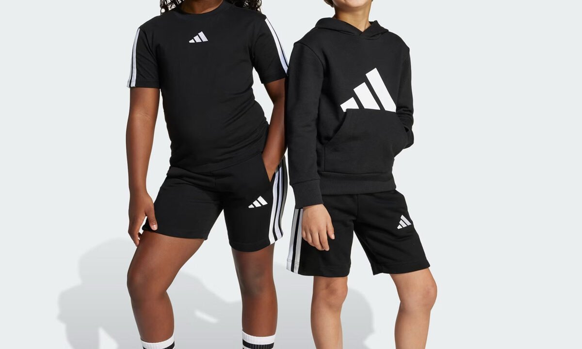 Bermuda Adidas 3 Stripes ESS Infantil Preta: Conforto e Estilo para as Crianças