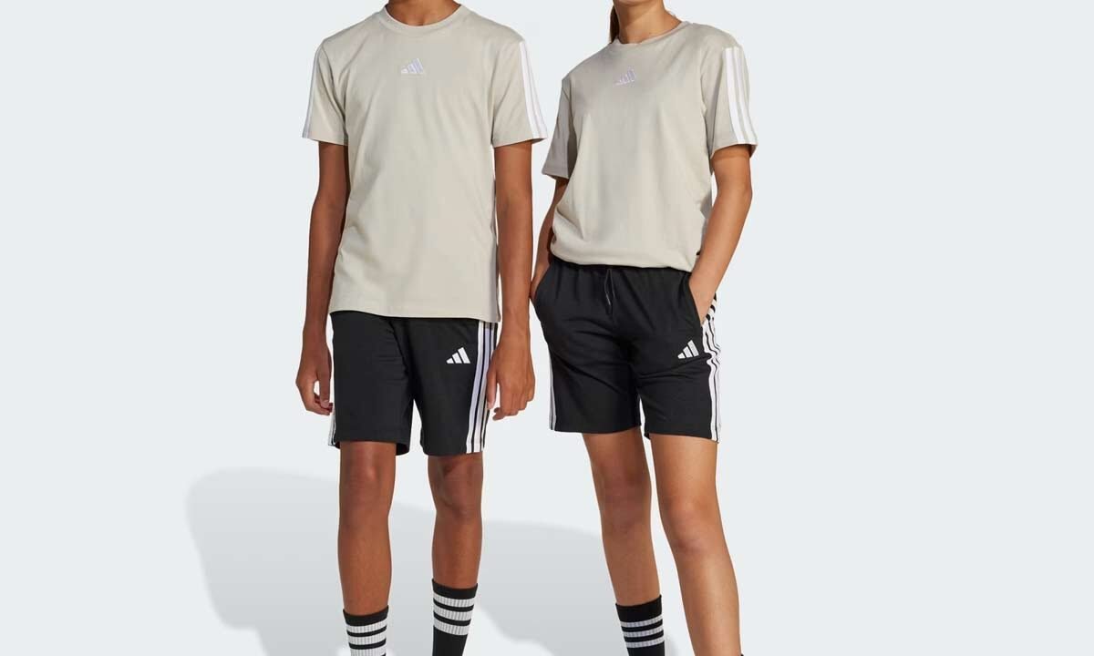 Bermuda Adidas 3 Stripes ESS Juvenil Preta – Conforto e Estilo para Crianças