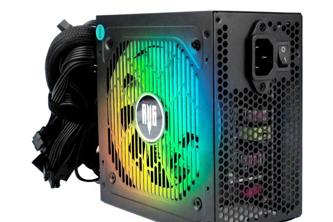 Fonte de Alimentação PC Gamer Revenger Maximus 650W RGB 80 Plus – FO-MAX02RGB