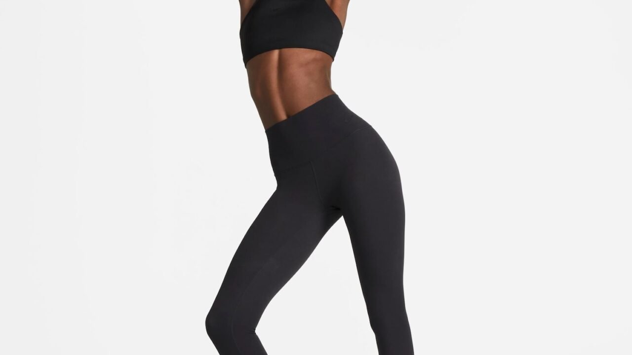 Legging Nike Zenvy Feminina: Conforto e Desempenho para Seus Treinos