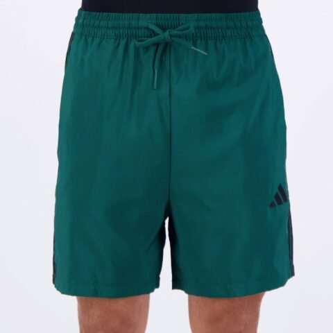 Bermuda Adidas Chelsea 3 Stripes Verde: Conforto e Desempenho para Seu Treino