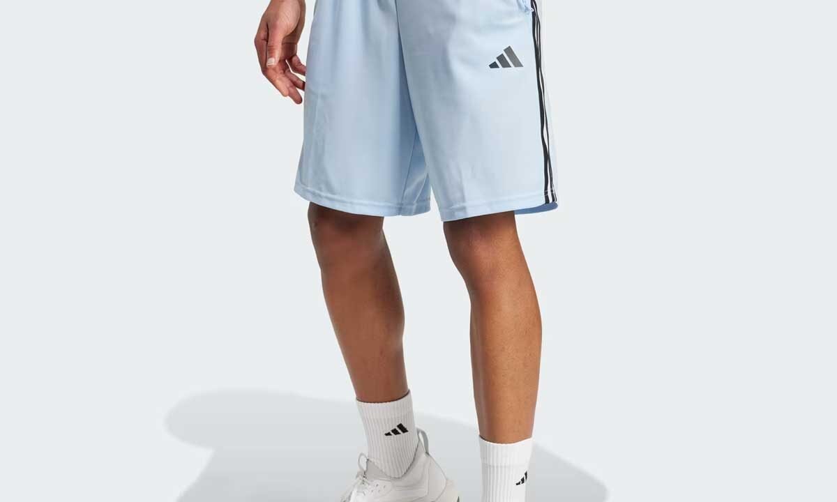 Bermuda Adidas Essentials 3 Listras Azul – Conforto e Estilo para Seu Treino