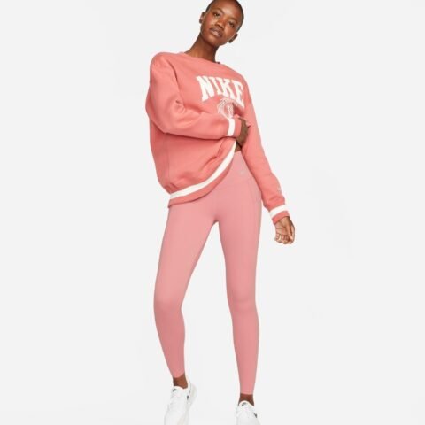 Legging Nike Dri-FIT Universa Feminina: Conforto e Suporte para Seus Treinos