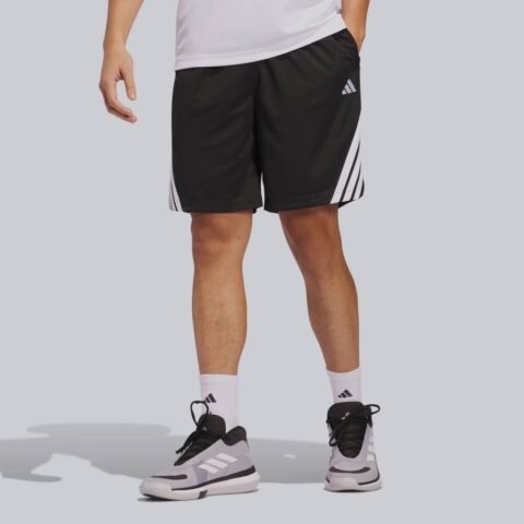 Bermuda Adidas Legends 3-Stripes Preta – Conforto e Desempenho para Basquete